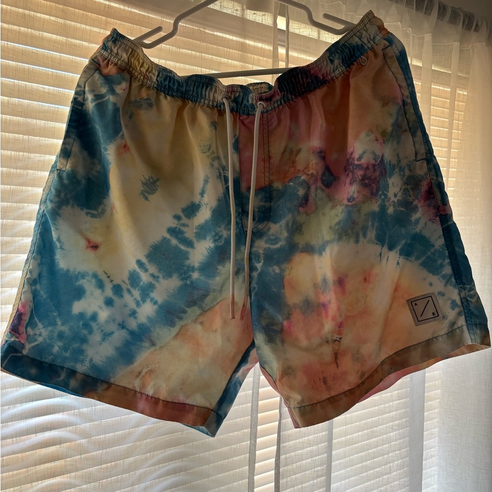 Colorful Tie-Dye Men's Swin Trunks